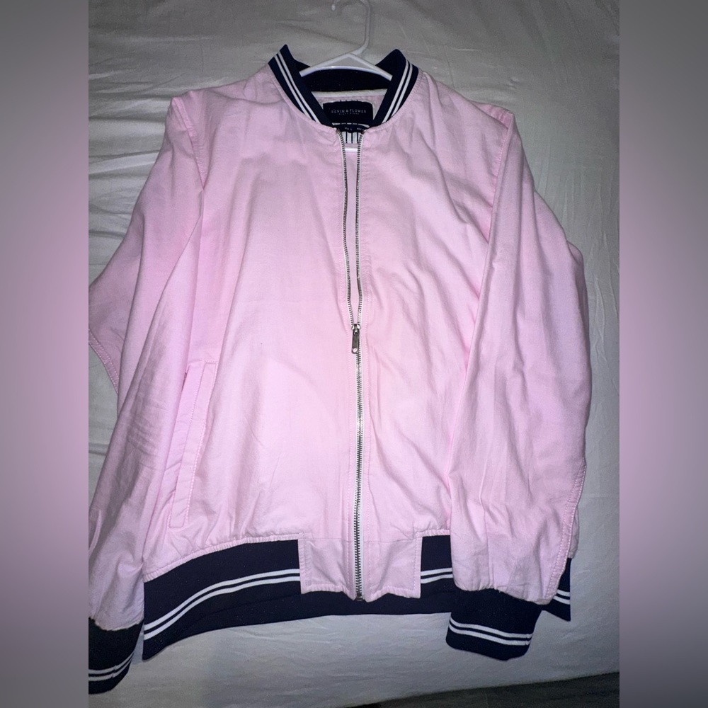 Jean jacket - Picture 7 of 8